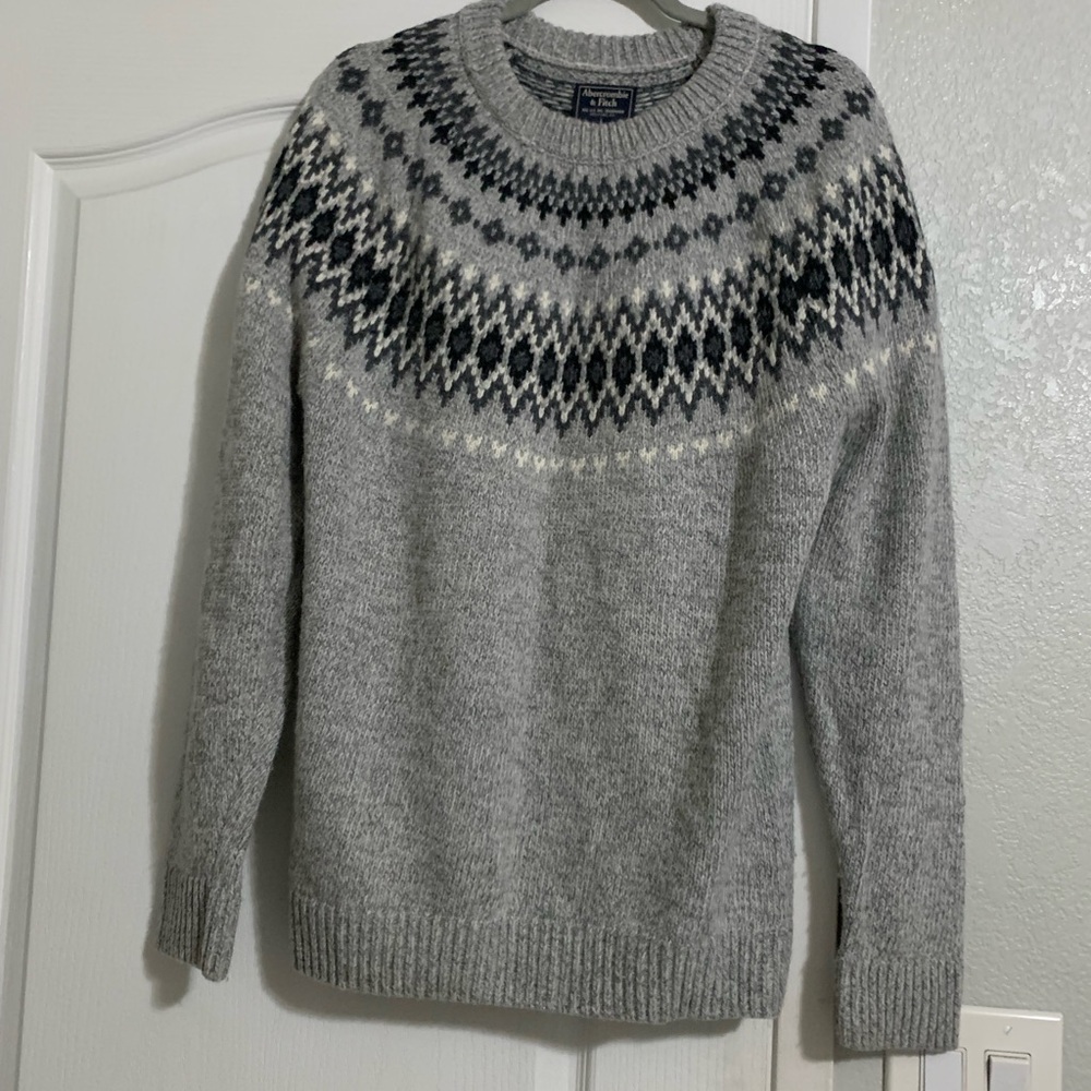 Abercrombie & Fitch Gray Nordic Pattern Sweater
